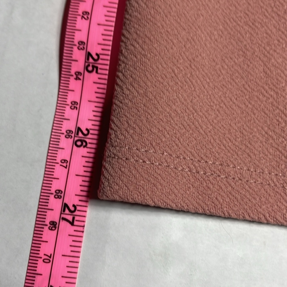 Elegant Pink Women's Skirt 3x - Picture 6 of 7